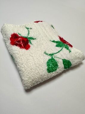 Vintage Floral Hand Towel | Red Roses on White | Cottagecore Bath Decor | Retro